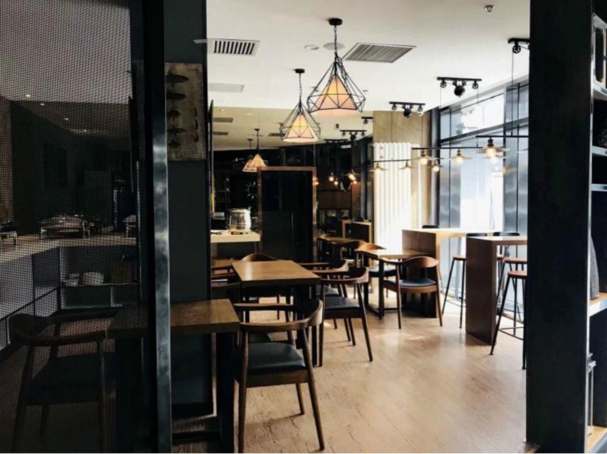 James Joyce Coffetel Beijing Gulou Street, Nanluoguxiang Ngoại thất bức ảnh